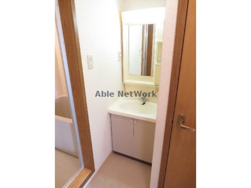  シャンゼリゼ弐番館