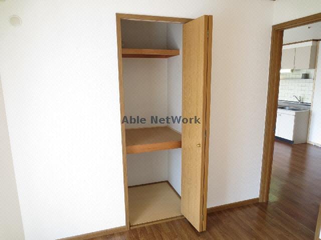  シャンゼリゼ弐番館