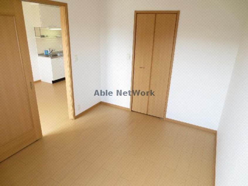 洋室（南側） レモングラスＡ・Ｂ