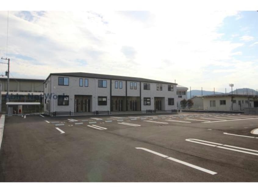  メゾン・ド・ティアラ阿南　S