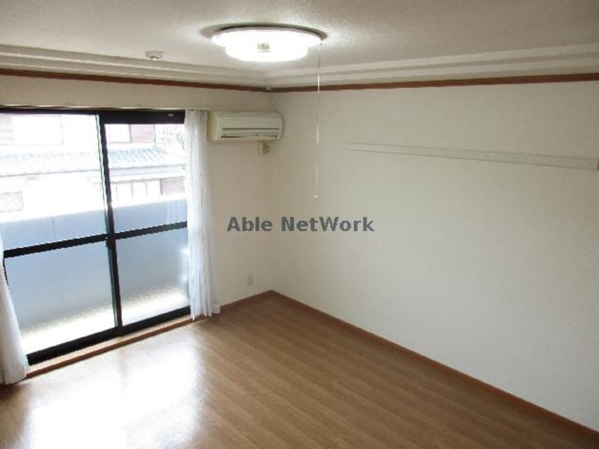 洋室 エレガント・ライフ