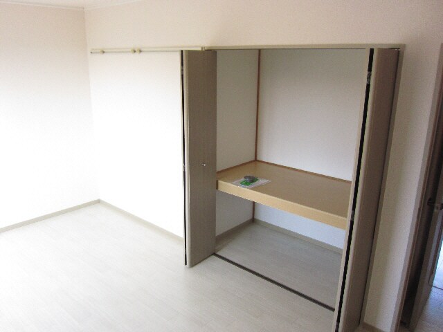 洋室・収納 スイートハウスⅠ棟