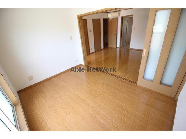  ヴィラファミールＡ・Ｂ