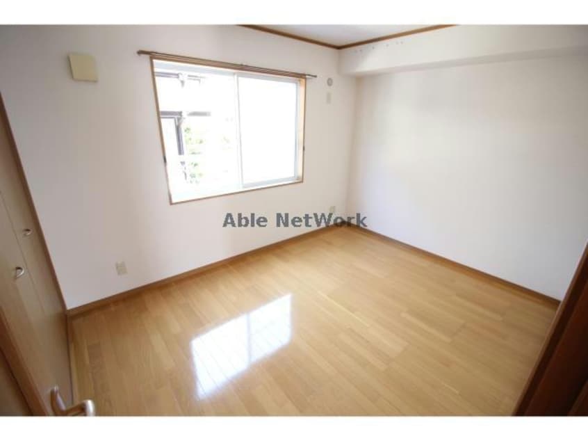  ヴィラファミールＡ・Ｂ