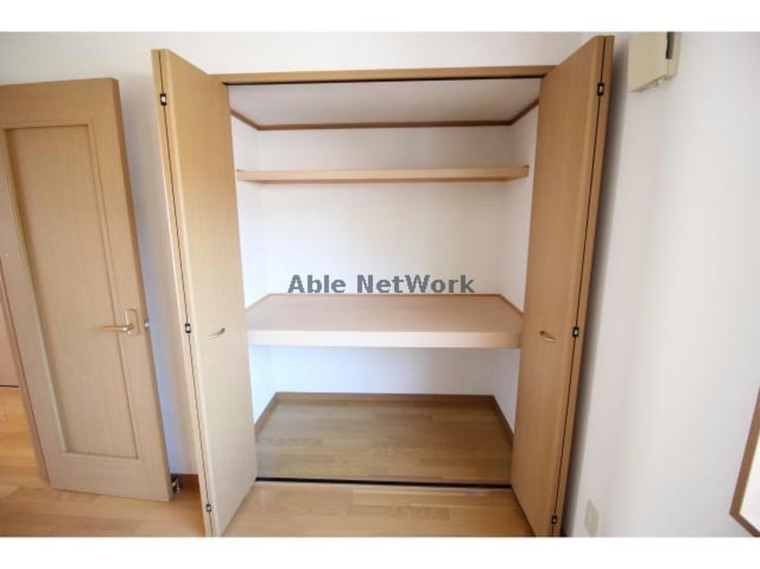  ヴィラファミールＡ・Ｂ