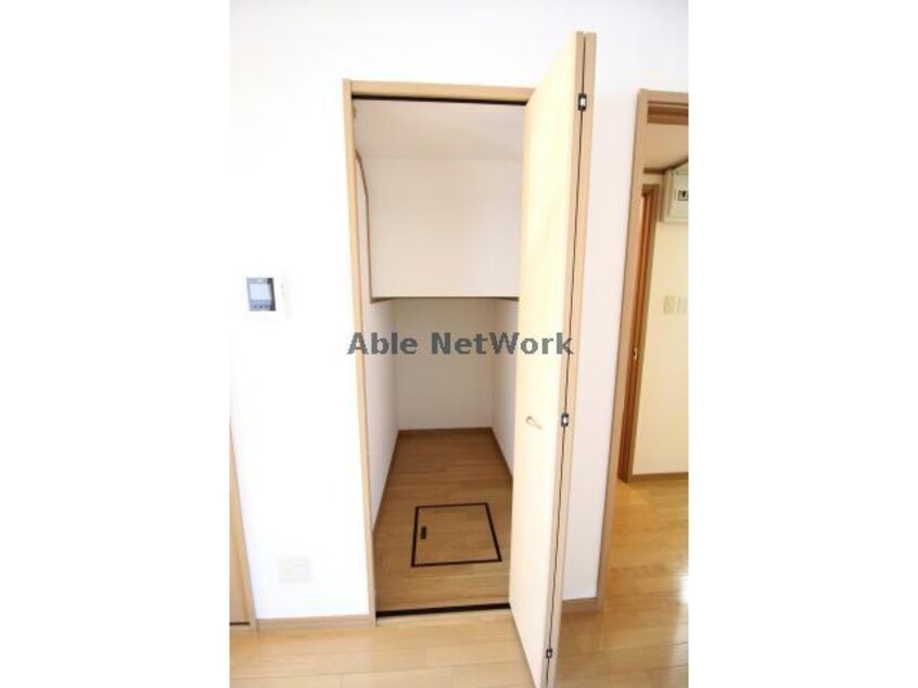  ヴィラファミールＡ・Ｂ