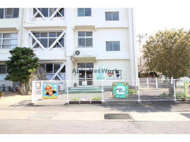 県前保育所(幼稚園/保育園)まで962m カネイコート日開野Ⅱ