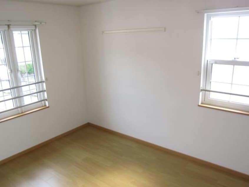  ハッピネスハウスA・B