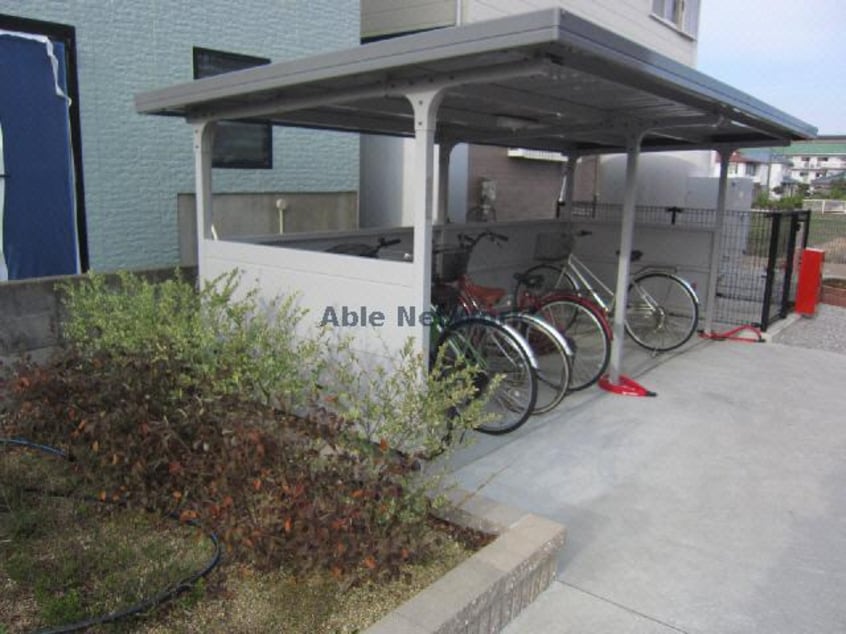  リバーサイド金磯Ａ