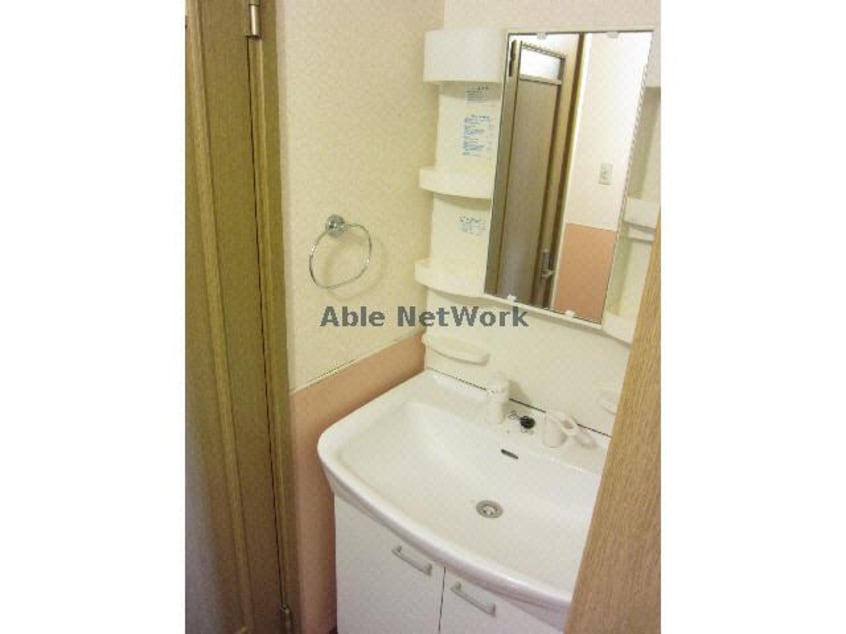 シャワー洗面台 ヨーロピアンシャレー芝