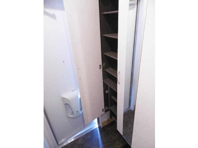 玄関 コンフォーティア　Ｍ