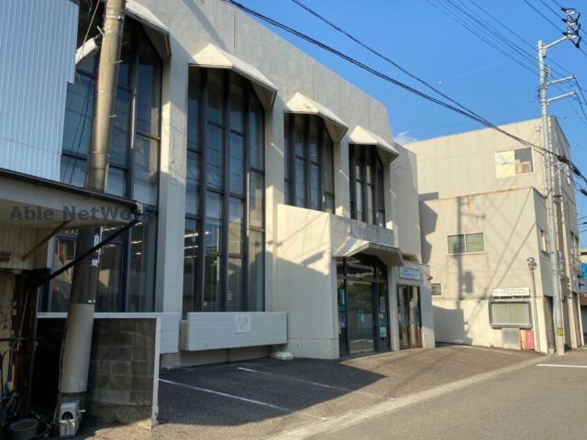 阿南信用金庫見能林支店(銀行)まで1951m ティンバーハイツ