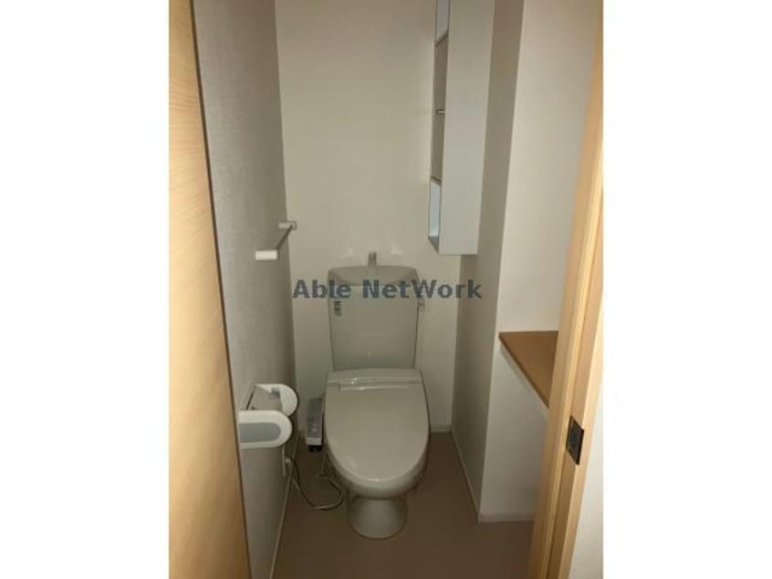  アンソレイエ 赤石