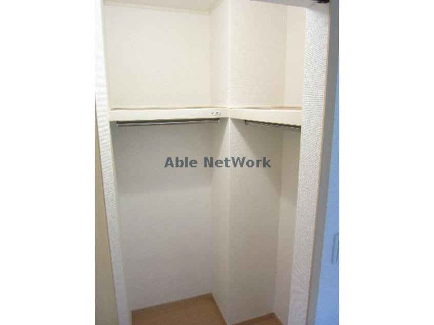 ｳｫｰｸｲﾝｸﾛｰｾﾞｯﾄ サンシャインＴ・Ｉ