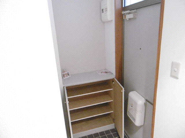 玄関 リバーサイド幸泉