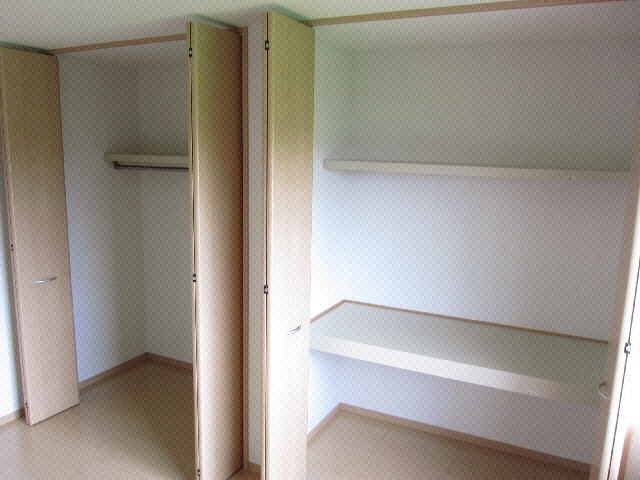 収納スペース ルミナス富岡Ａ