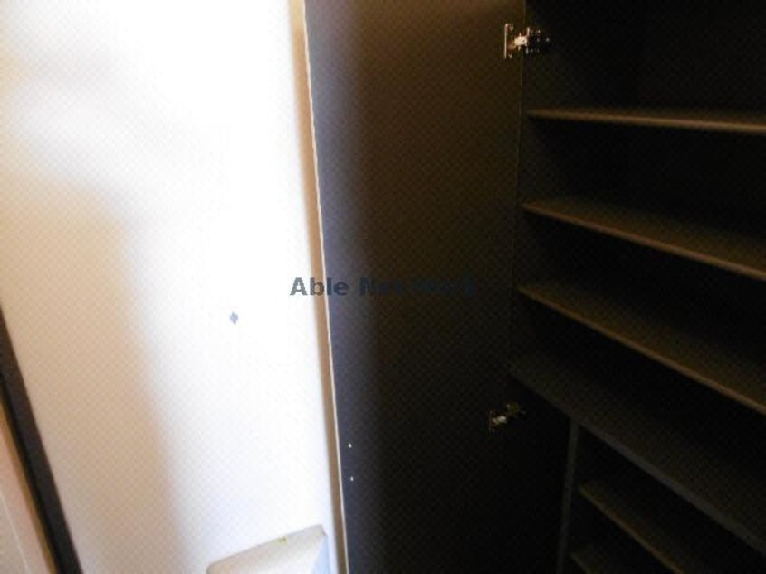 玄関 コートセジュールなかがわ