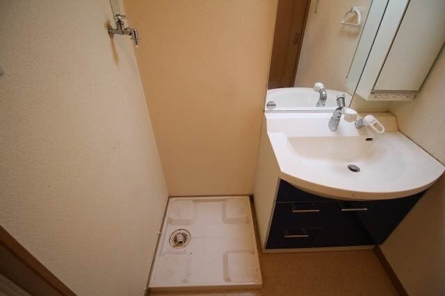 同物件の別の部屋の写真です ロンディーネ福富Ⅱ