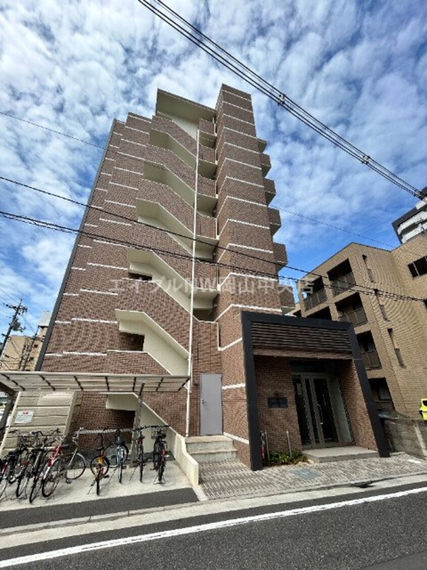  グランスクエア岡山駅西