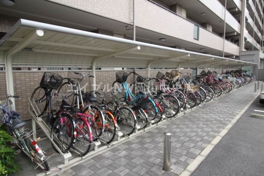 駐輪場 サーパス福富公園