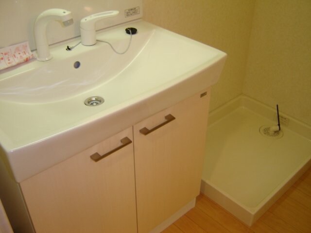 洗面化粧台（イメージ） ルナロベリア