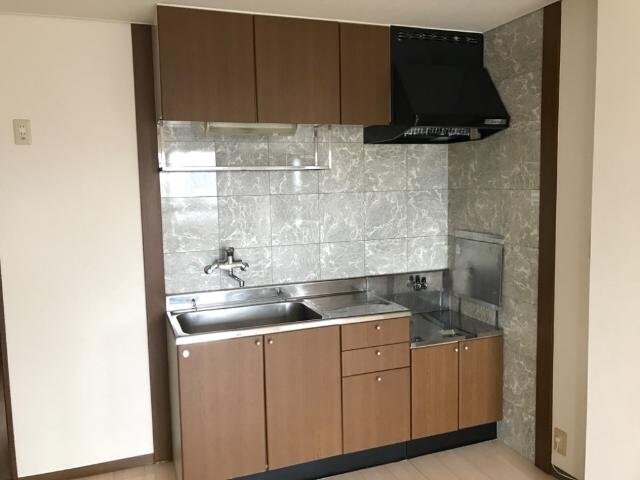 キッチン ティーワイケイ