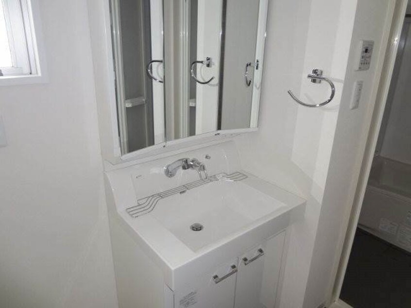 シャンプードレッサー アルファレガロ岡山駅前