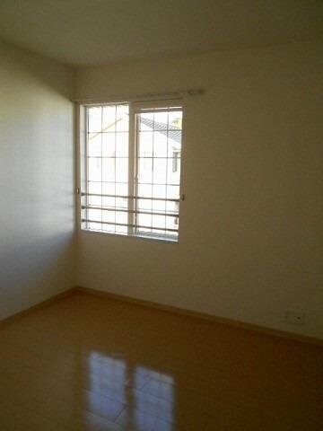  サンメゾン津高