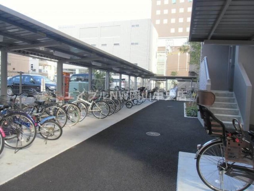  ロイヤルガーデン岡山駅前弐番館