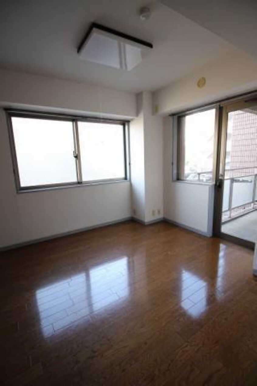  カーサ　スタチオーネ