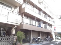 ファミール伊福町