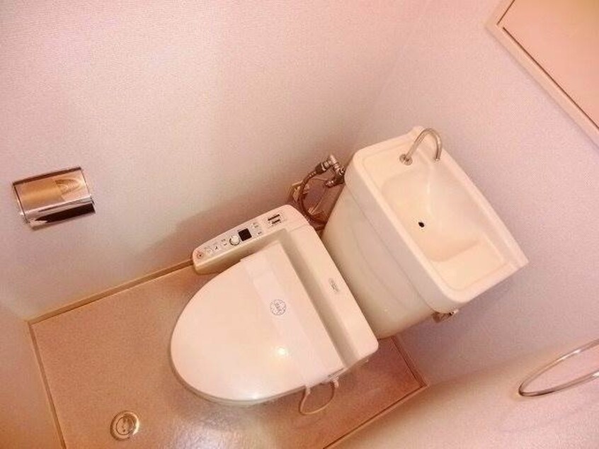 ６帖居室 ヒカリホールディングスビル