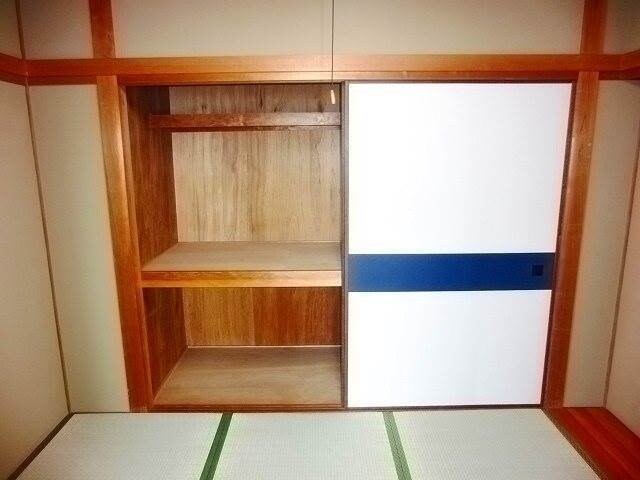  ヒカリホールディングスビル