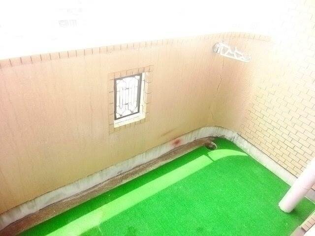 バルコニー ヒカリホールディングスビル