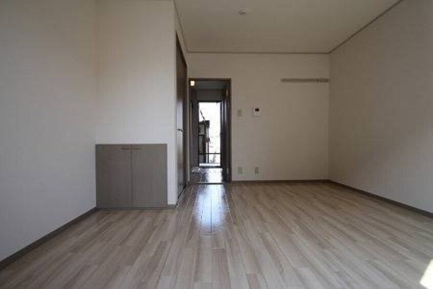  ナウ・ビラージュ