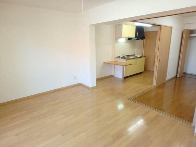  クレセール津島