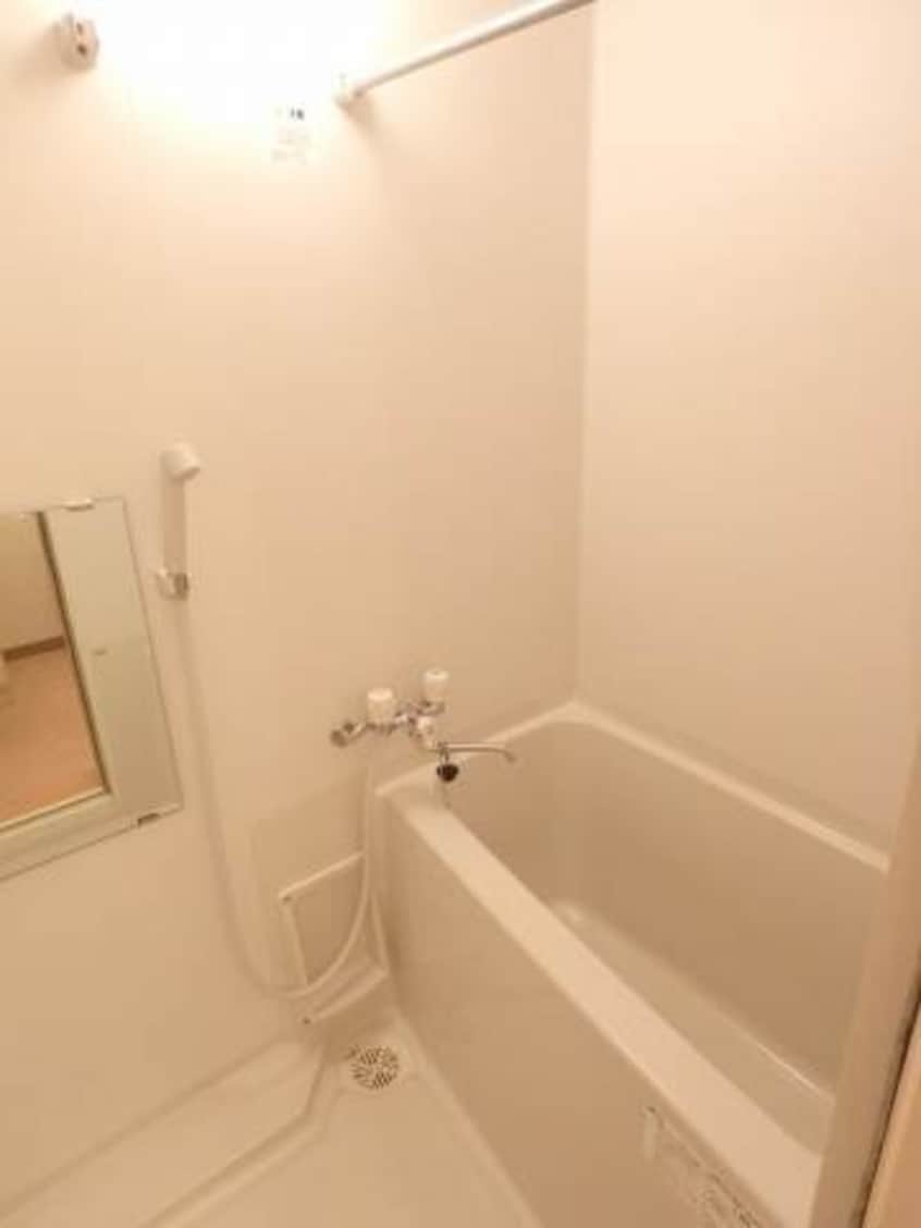  クレセール津島