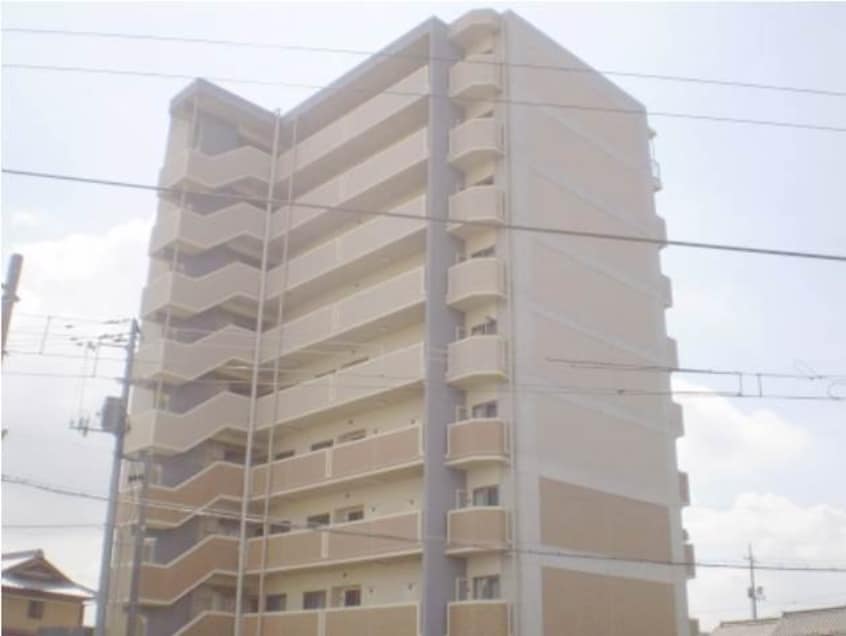  カーサフィオーレ西市駅前