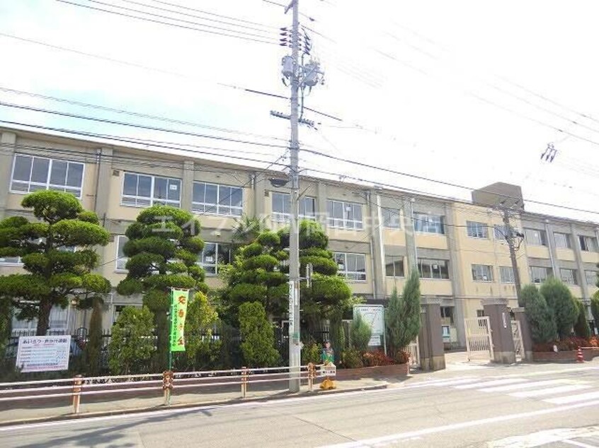 鹿田小学校(小学校)まで554m 医大前第一ビル