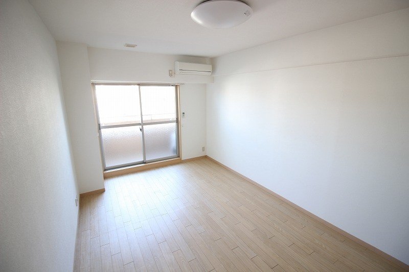  コンソラーレ春日町