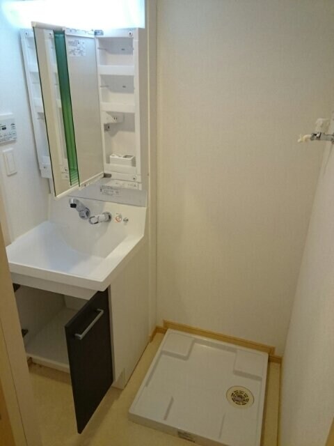  レジデンス西川