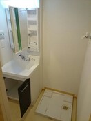  レジデンス西川