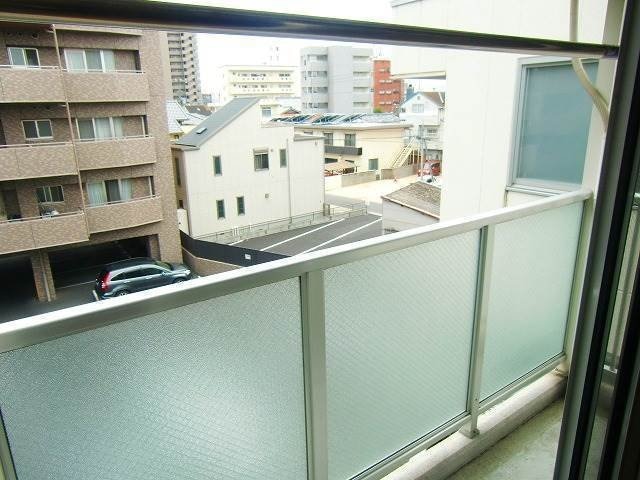  ドムスフローラ　Ｆ棟