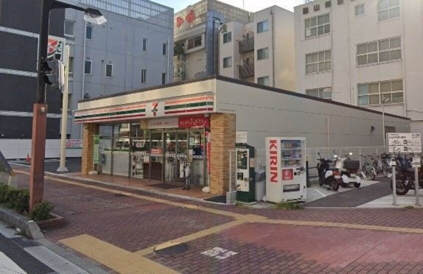 セブンイレブン岡山田町店(コンビニ)まで298m スタシオン電車みち