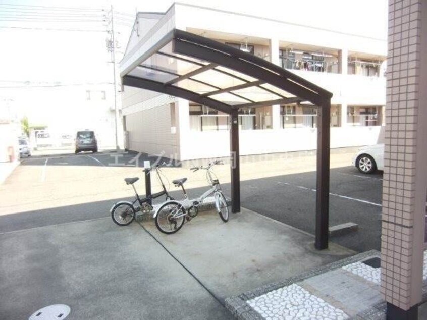 駐輪場 パープルメゾン弐番館