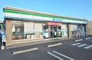 ファミリーマート岡山三浜町店(コンビニ)まで739m ルピナス福島