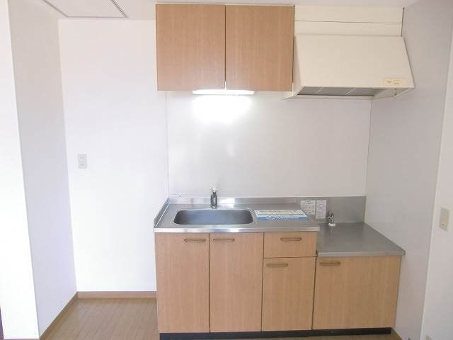  コーポラス板野　Ｂ