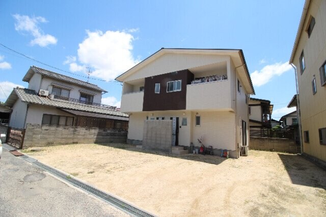  南輝メゾネット