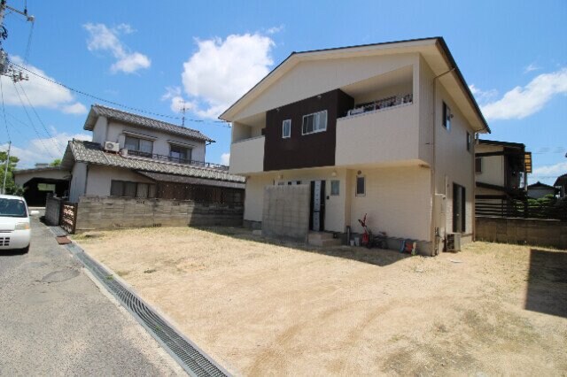  南輝メゾネット