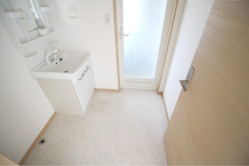  南輝メゾネット